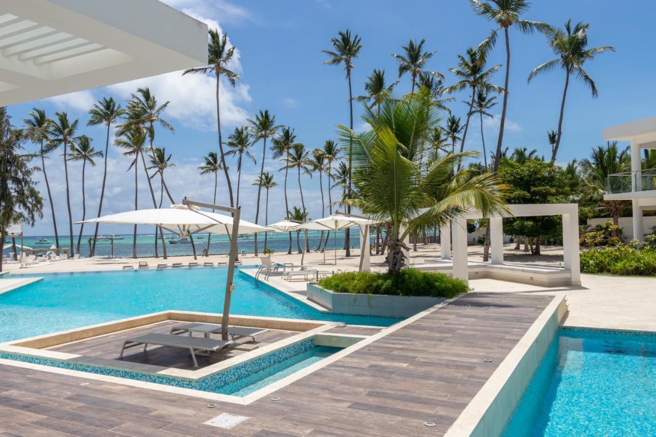 Family Getaway Apartment - Right On The Beach Punta Cana Exteriör bild