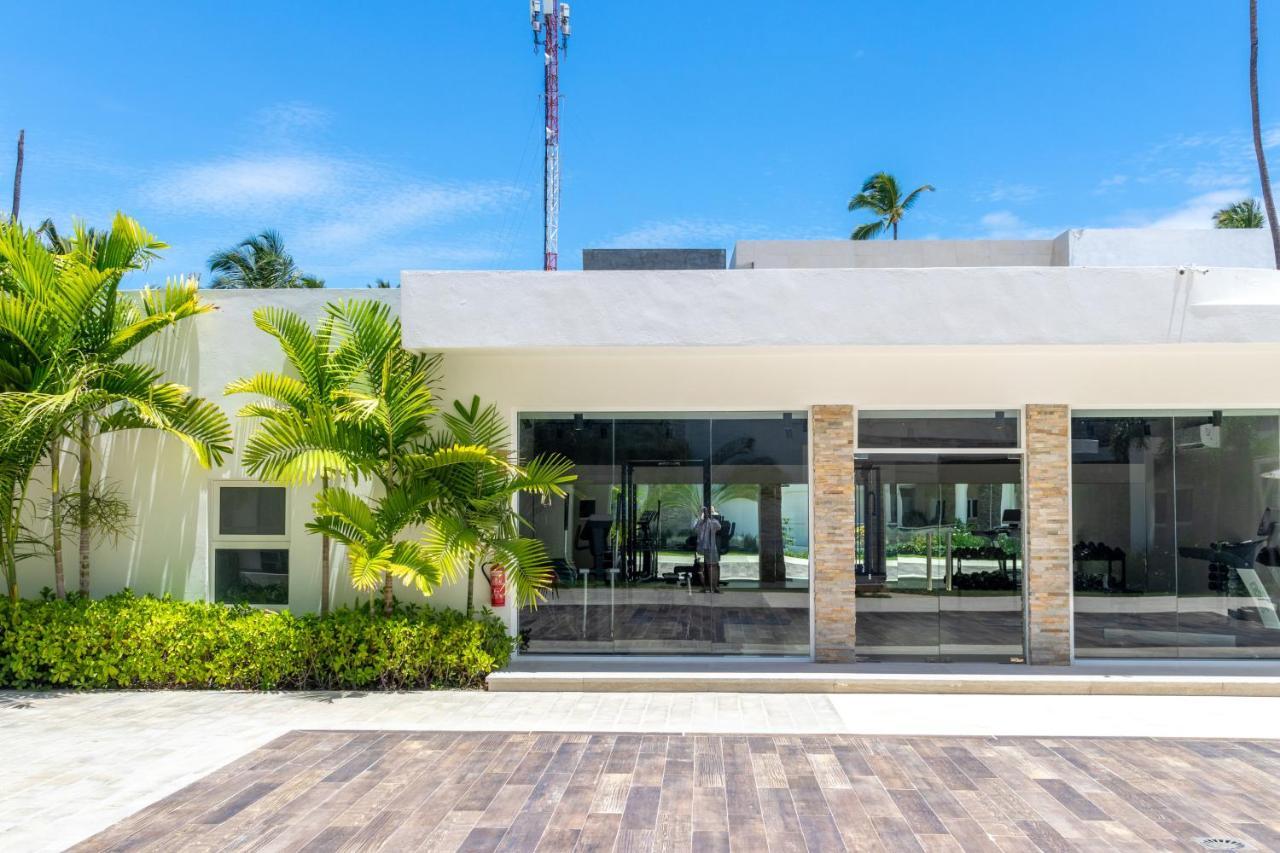Family Getaway Apartment - Right On The Beach Punta Cana Exteriör bild