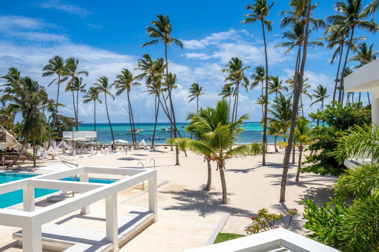 Family Getaway Apartment - Right On The Beach Punta Cana Exteriör bild